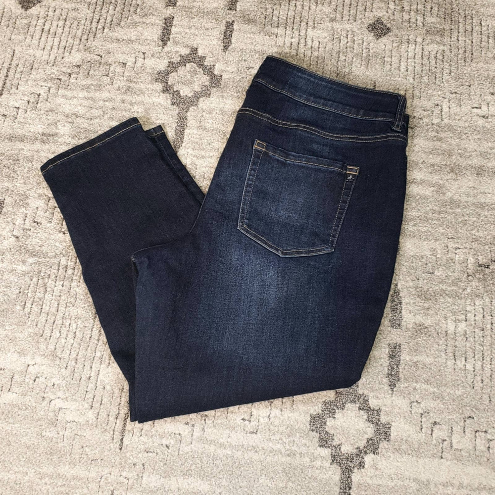 M Jeans by Maurices  Mid-rise size 20w